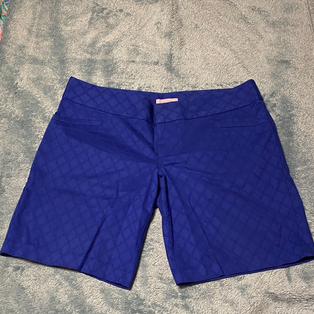 Lilly Pulitzer Royal Blue Gardenia Shorts 9” inseam size 6
